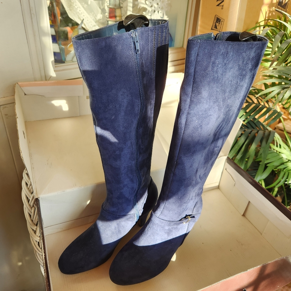 Ladies blue suede leather boots